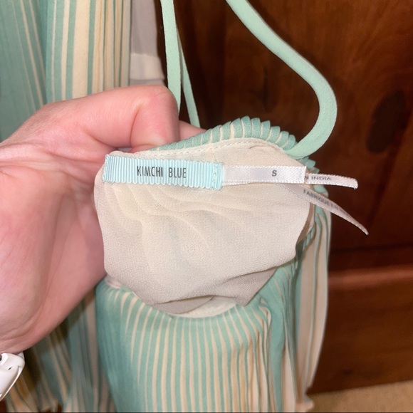 Urban Outfitters Kimchi Blue Amelia Pleated Cami in Mint & Cream - Picture 11 of 13